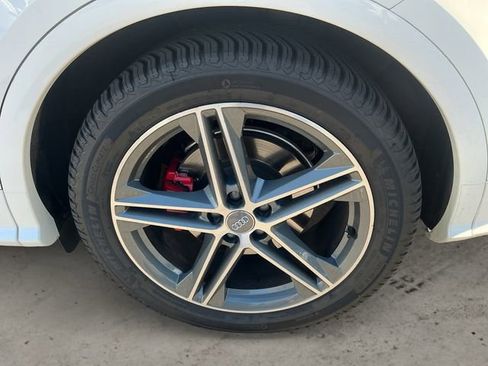 Used 2018 Audi SQ5 Prestige image 14