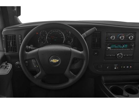 Used 2019 Chevrolet Express 2500 RWD image 4