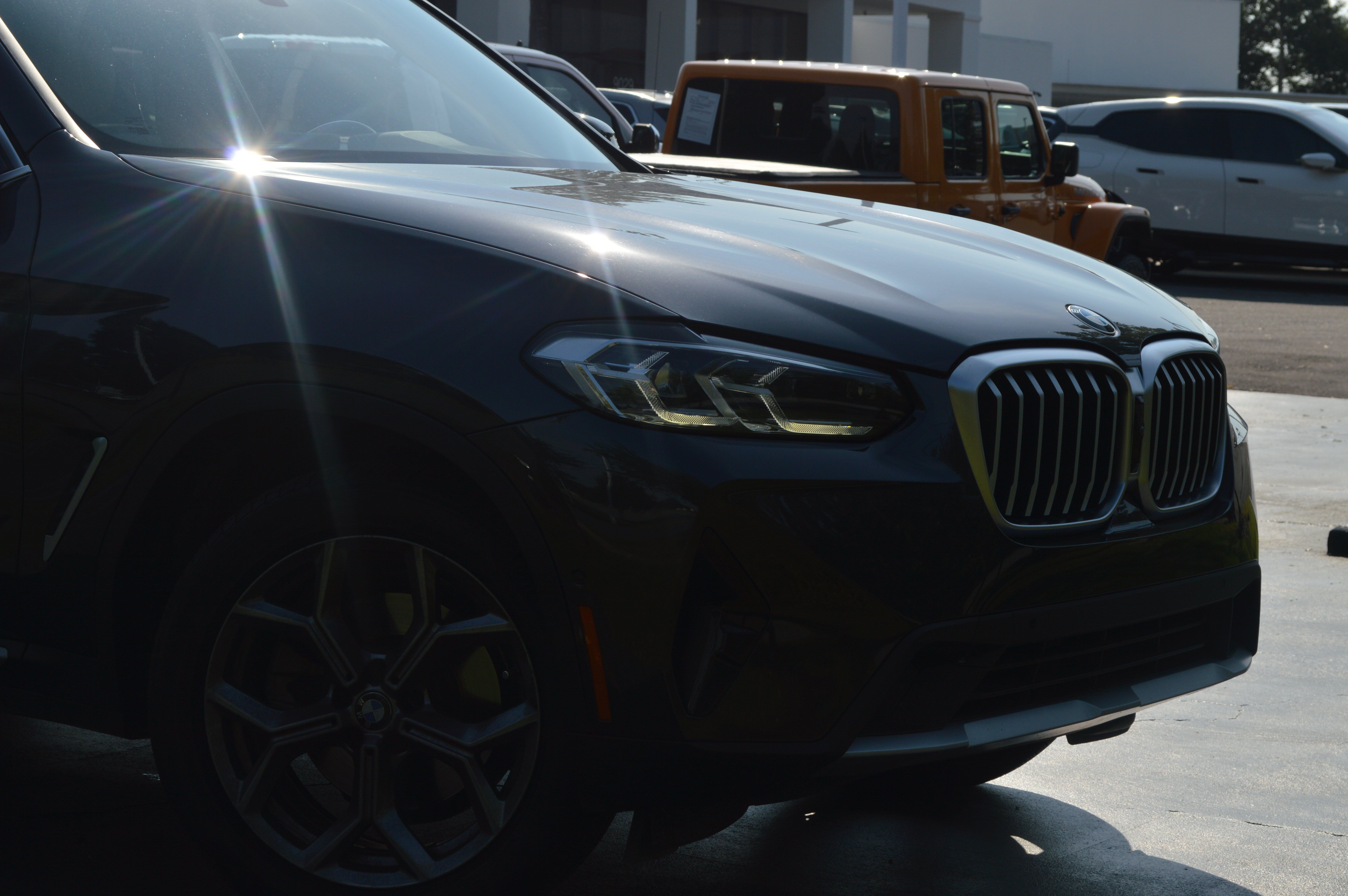 Used 2024 BMW X3 sDrive30i w/ Premium Package RWD image 2