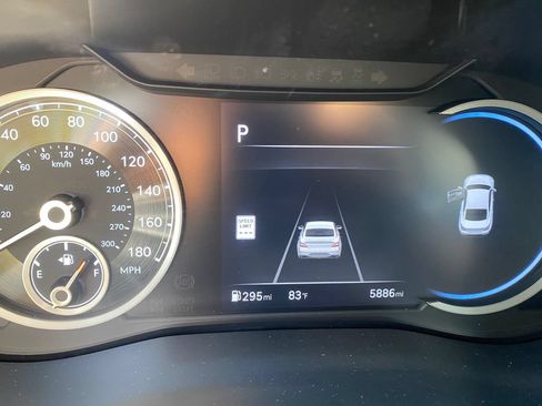 Certified 2025 Genesis G70 2.5T RWD image 15