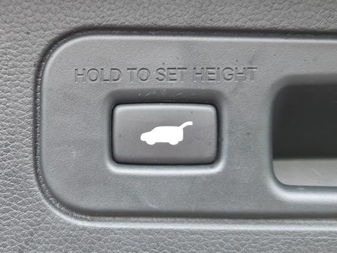 Used 2023 Honda Pilot Elite image 32