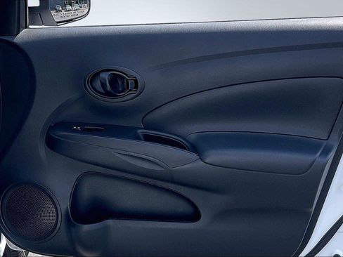 Used 2012 Nissan Versa SV w/ Convenience Pkg FWD image 24