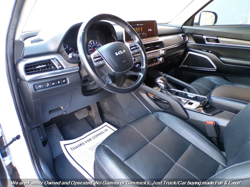 Used 2022 Kia Telluride EX w/ EX Premium Package FWD image 15