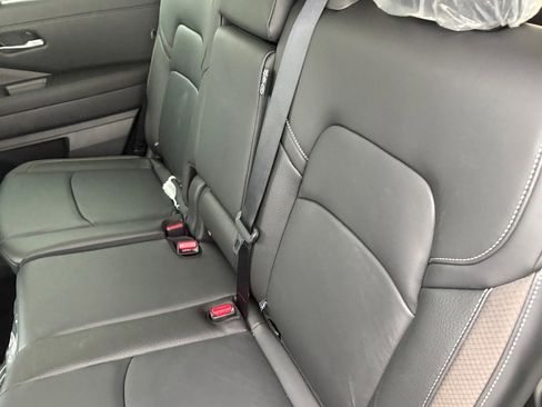 New 2025 Nissan Pathfinder SL image 21