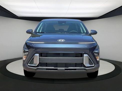 New 2026 Hyundai Kona SE image 12