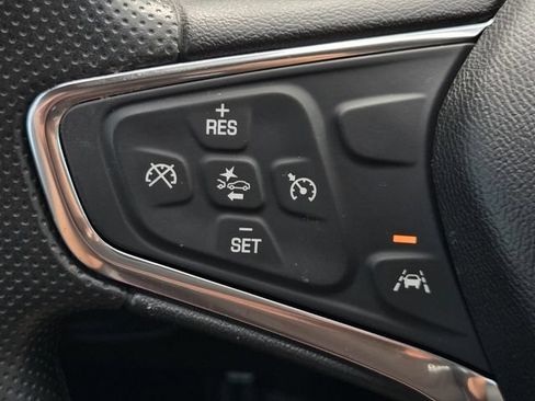 Used 2021 Chevrolet Equinox LS FWD image 22