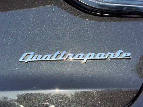 Used 2021 Maserati Quattroporte S image 11