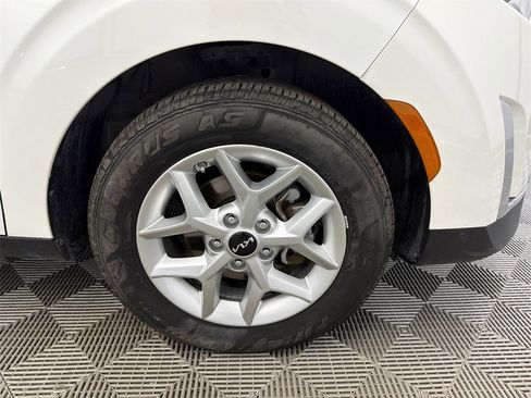 Used 2024 Kia Soul LX w/ Option Group 015 image 13