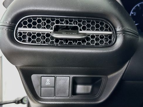 Used 2024 Honda HR-V EX-L image 9