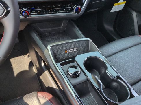 New 2027 Chevrolet Equinox RS w/ Safety and Technology Package AWD/4WD image 19