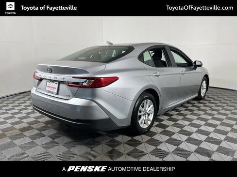 Used 2026 Toyota Camry LE FWD image 16
