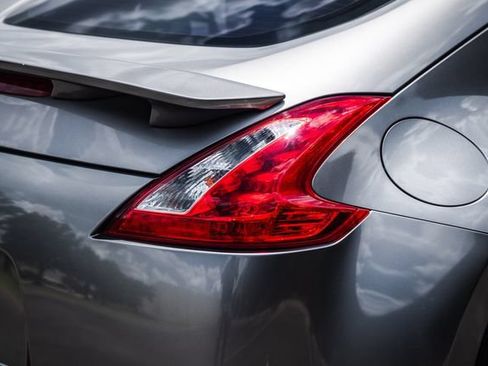 Used 2013 Nissan 370Z Coupe RWD image 31