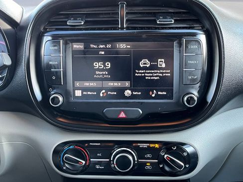 Used 2025 Kia Soul LX w/ LX Technology Package image 18