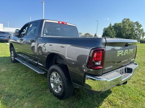 Used 2026 RAM 2500 Big Horn AWD/4WD image 4