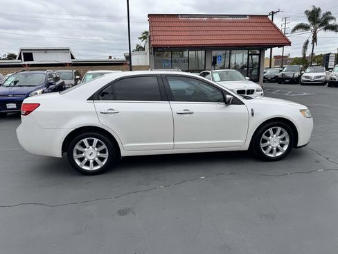 Used 2010 Lincoln MKZ FWD image 7
