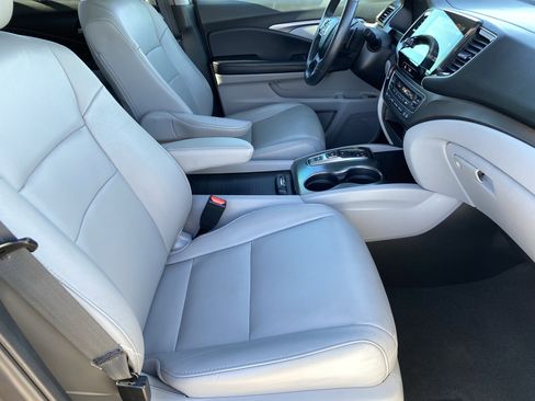 Used 2021 Honda Pilot EX-L image 11