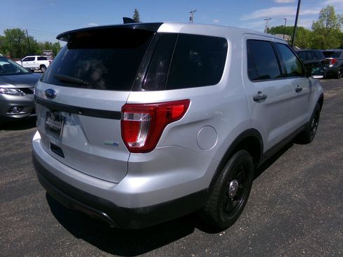 Used 2017 Ford Explorer 4WD Police Interceptor image 3