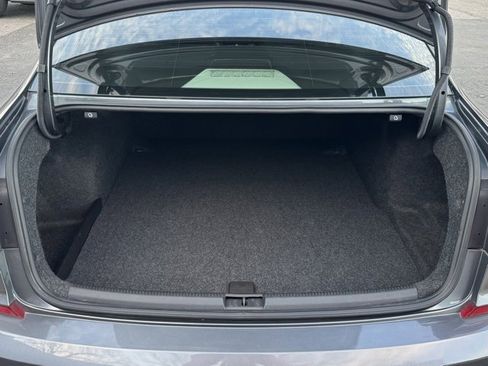 Used 2017 Volkswagen Passat 1.8T S image 13