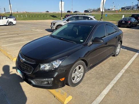 Used 2015 Chevrolet Cruze LT w/ Sun And Sound Package image 1