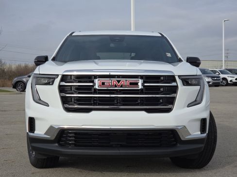 Used 2025 GMC Acadia Elevation image 14