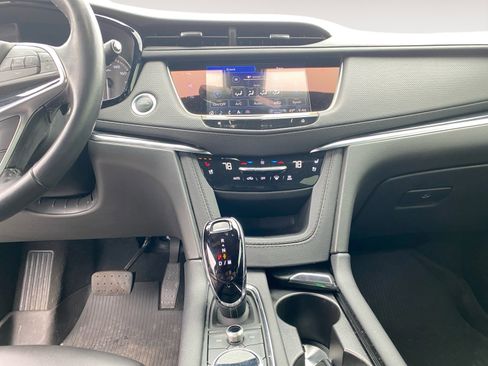Used 2024 Cadillac XT5 Premium Luxury w/ Technology Package FWD image 12