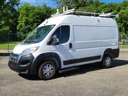 Used 2025 RAM ProMaster 1500 w/ Quick Order Package 22G SLT FWD image 2
