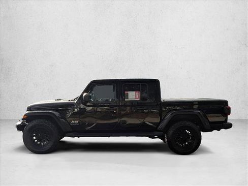 Used 2020 Jeep Gladiator Overland AWD/4WD image 9