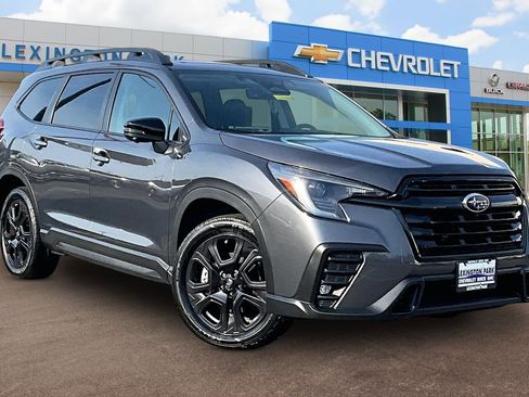 Used 2023 Subaru Ascent Onyx Edition Limited image 1