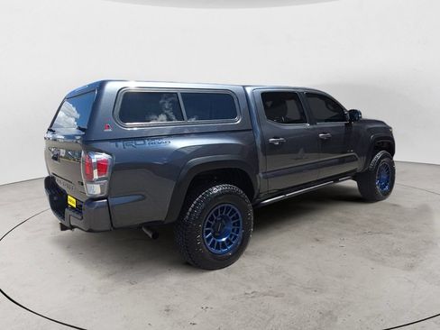 Used 2021 Toyota Tacoma TRD Off-Road w/ TRD Premium Off Road Package AWD/4WD image 5