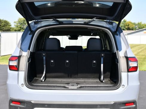Certified 2025 Honda Pilot Touring image 30