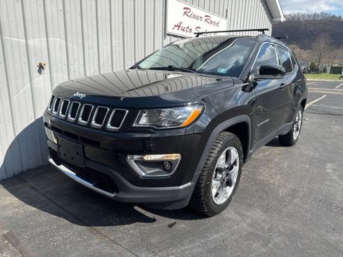 Used 2018 Jeep Compass Limited w/ Navigation Group image 14