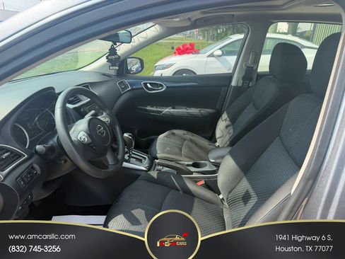 Used 2017 Nissan Sentra SR Turbo w/ SR Midnight Edition FWD image 13