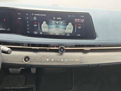 Certified 2024 Nissan Ariya AWD image 22