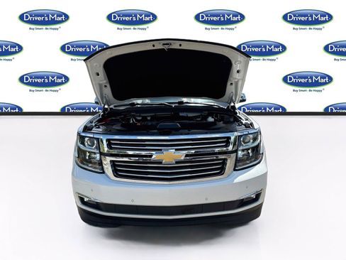 Used 2019 Chevrolet Suburban Premier w/ Premier Plus Edition AWD/4WD image 35