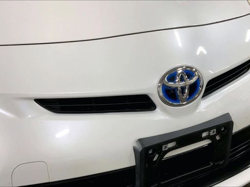 Used 2014 Toyota Prius Two image 29