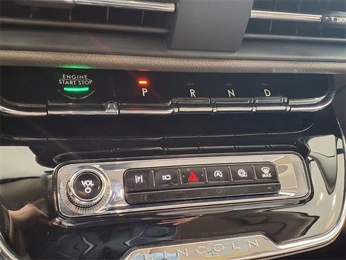 Certified 2024 Lincoln Corsair AWD w/ Equipment Group 101A image 19