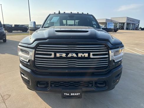 Used 2023 RAM 3500 Laramie AWD/4WD image 2