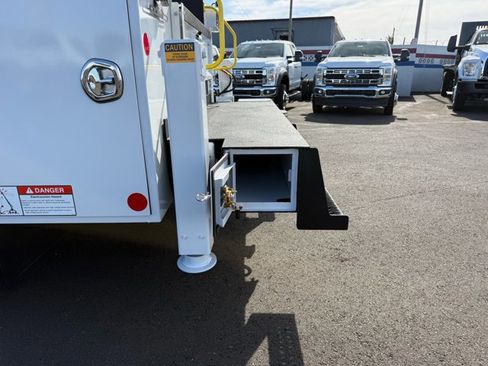 New 2026 Ford F550 4x4 Crew Cab image 16