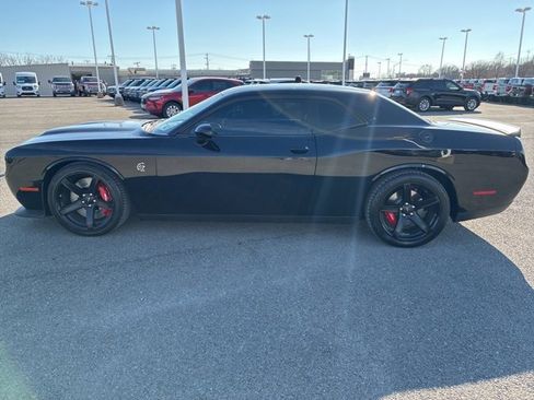 Used 2021 Dodge Challenger SRT Hellcat image 2