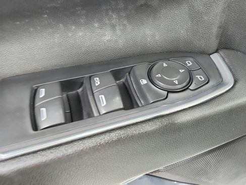 Used 2024 Chevrolet Silverado 2500 LT AWD/4WD image 36