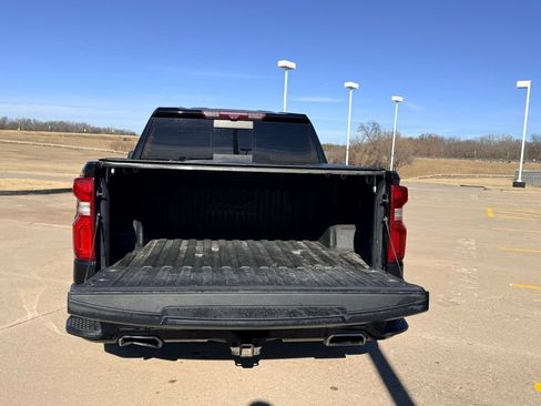 Used 2021 Chevrolet Silverado 1500 High Country w/ Technology Package AWD/4WD image 14