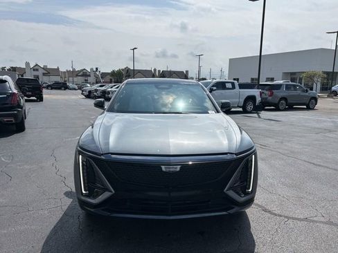 Used 2024 Cadillac Lyriq Sport image 3