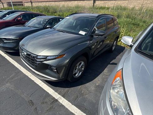 Used 2023 Hyundai Tucson SEL AWD/4WD image 3