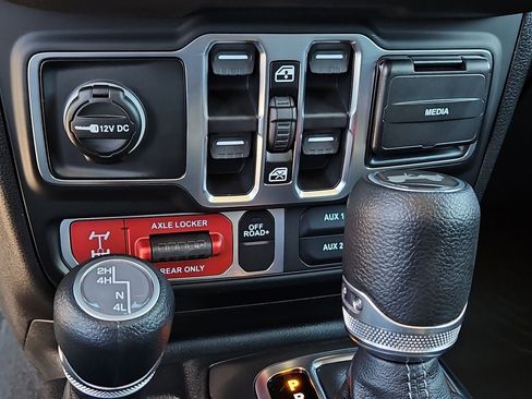 New 2026 Jeep Wrangler Unlimited Sport image 27