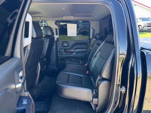 Used 2018 GMC Sierra 1500 SLE w/ Suspension Package, Off-Road image 12