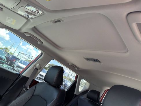 Certified 2025 Kia Soul GT-Line w/ GT-Line Technology Package FWD image 21