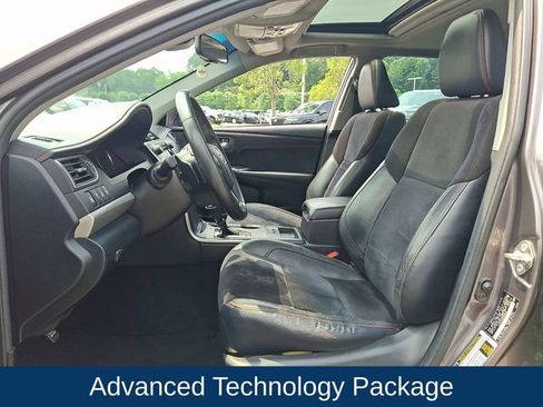 Used 2017 Toyota Camry XLE FWD image 2