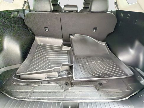 Used 2025 Kia Sportage EX AWD/4WD image 28
