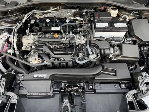 Certified 2025 Toyota Corolla Cross L AWD/4WD image 34