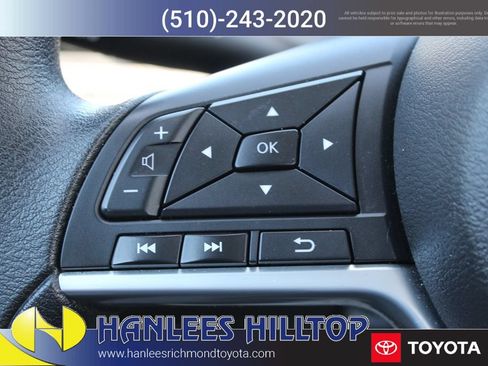 Used 2025 Nissan Altima 2.5 SV FWD image 27